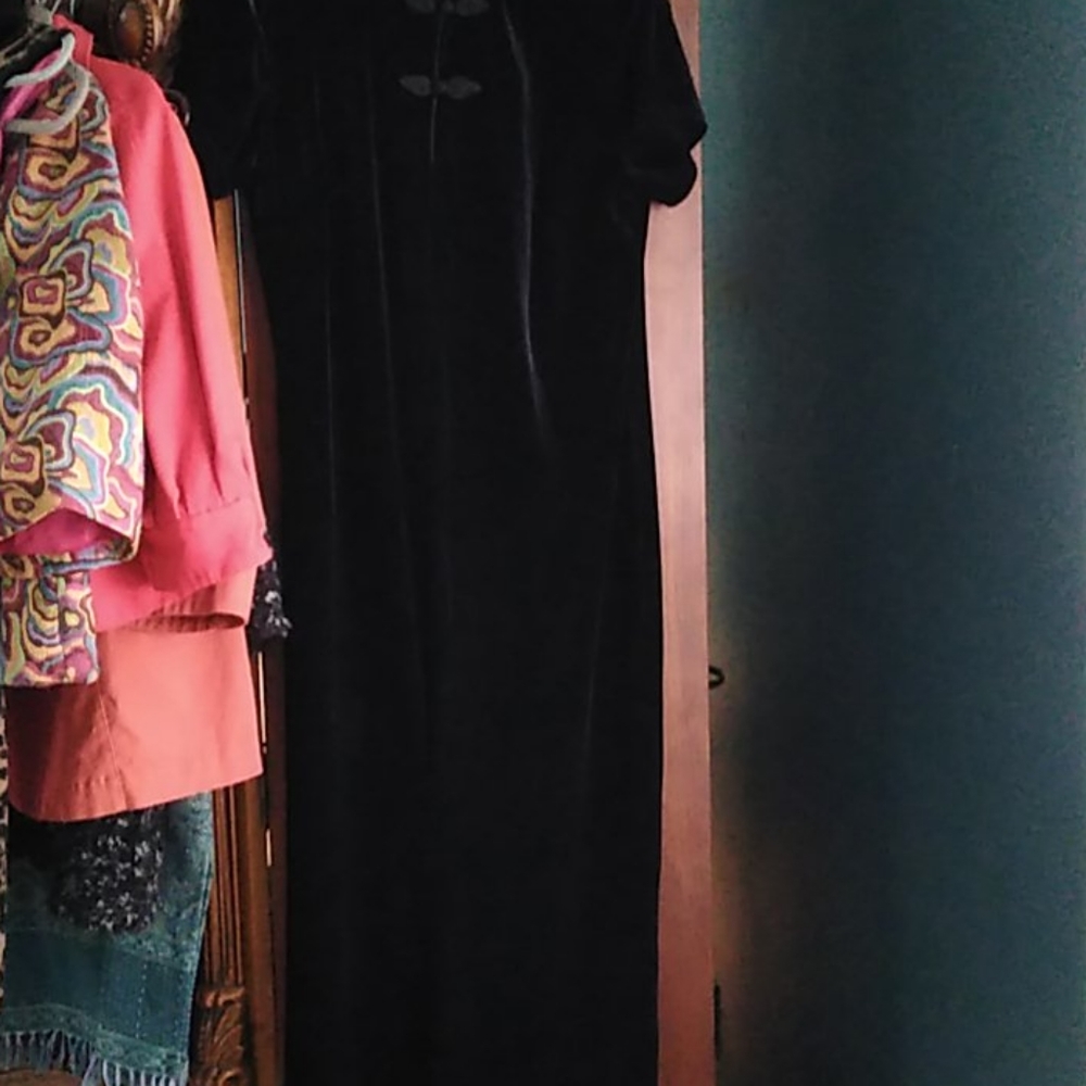 Long Black Velvet Dress